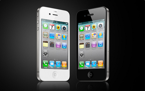 Apple iPhone 4S Review