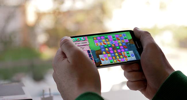 The Best Mobile Phone Gaming Apps of 2015