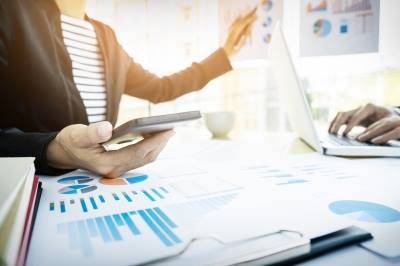 How To Become A Better Digital Marketer through Marketing Podcasts?